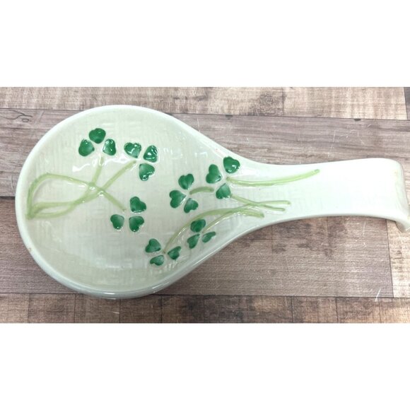 Celtic Classics Ceramic Shamrock Spoon Rest - Picture 1 of 3